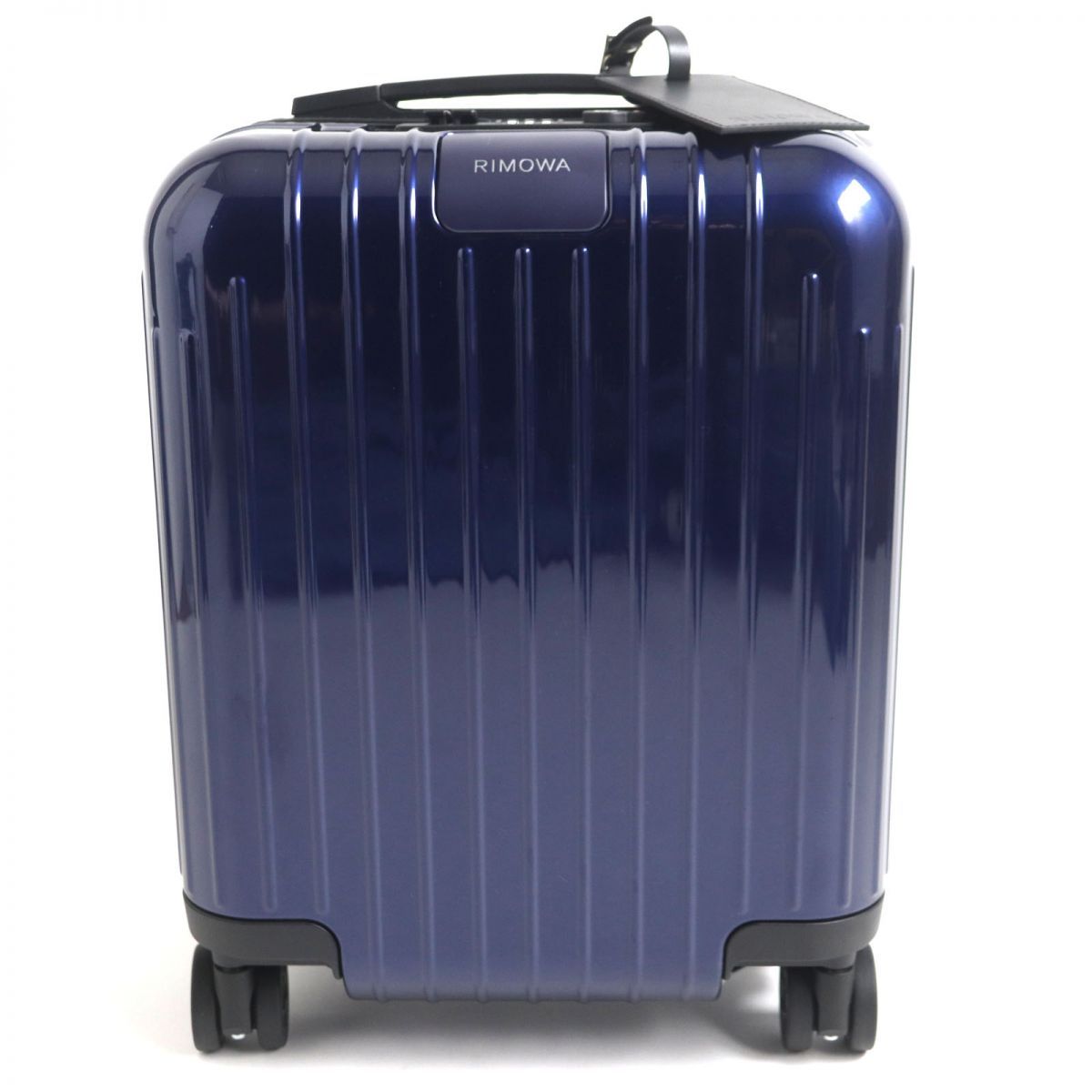 未使用品▽RIMOWA リモワ 823.42.60.4 エッセンシャル ライト キャビン