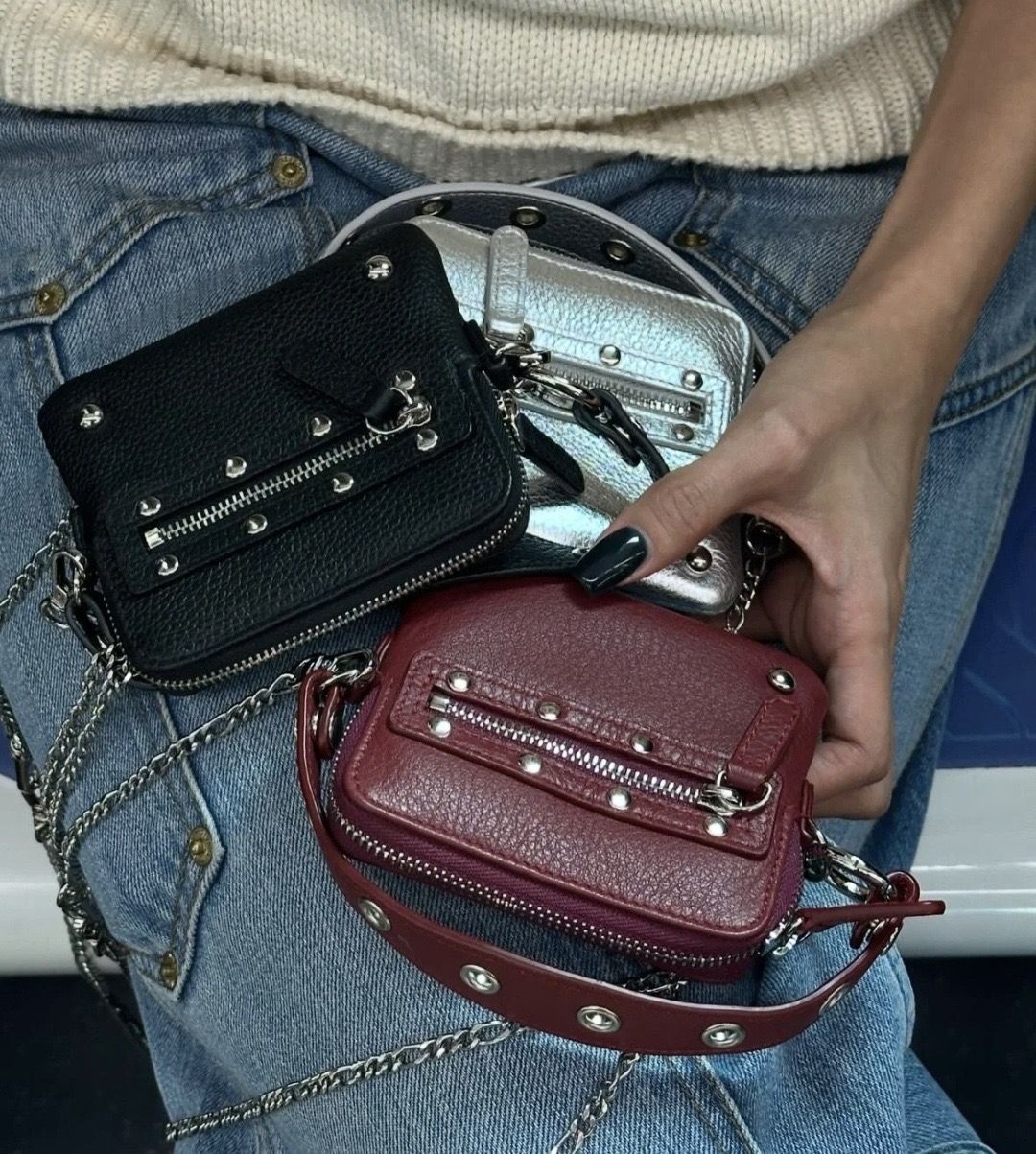 DEINET STUD CROSS CHAIN WALLET IN ディニット DEINET STUD CROSS CHAIN WALLET - 감도 깊은 취향 셀렉트샵 29CM