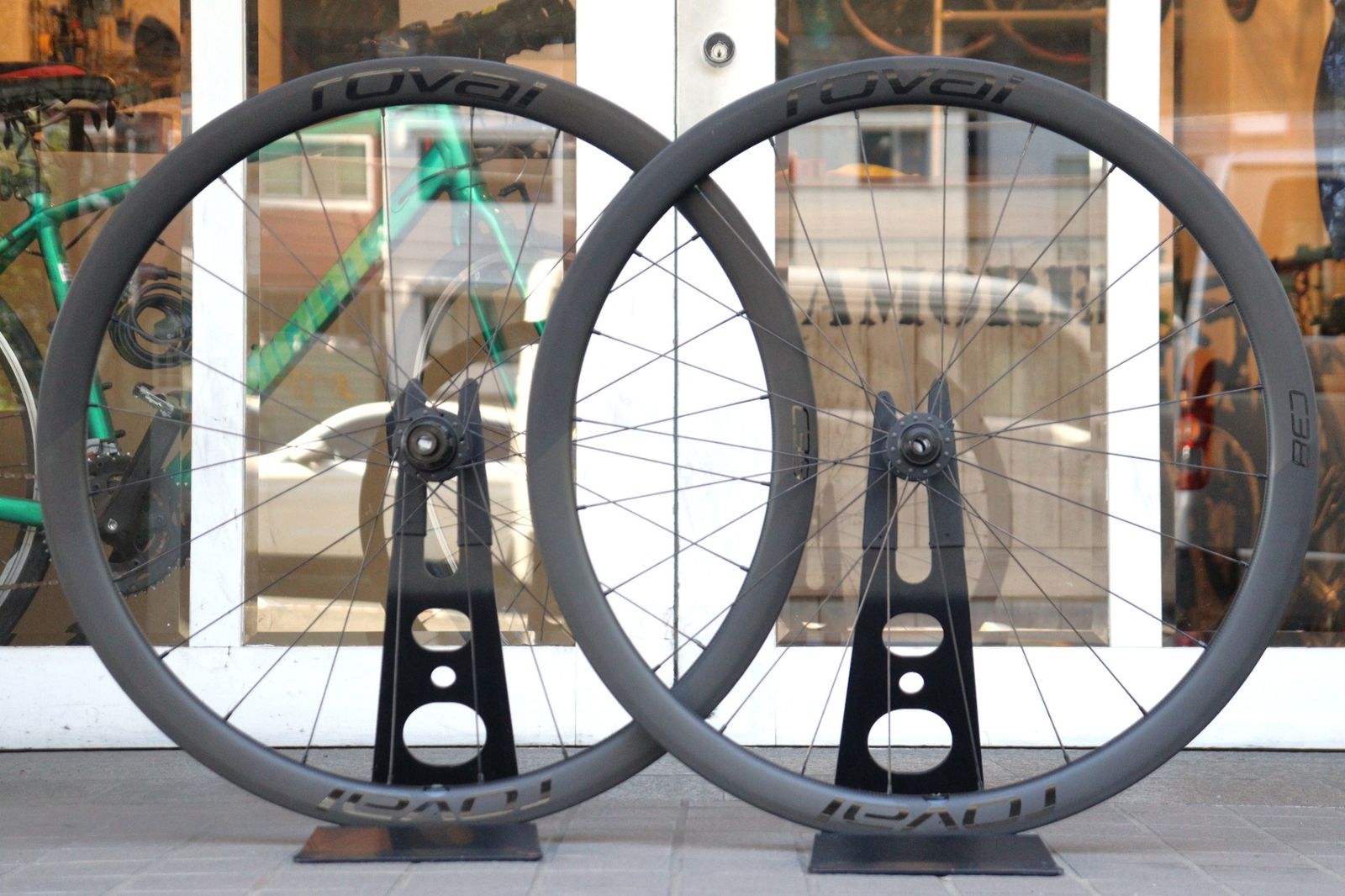 ロヴァール ROVAL C38 カーボン チューブレスレディ ホイールセット シマノ11S|12S ワイドリム 21C 横浜店