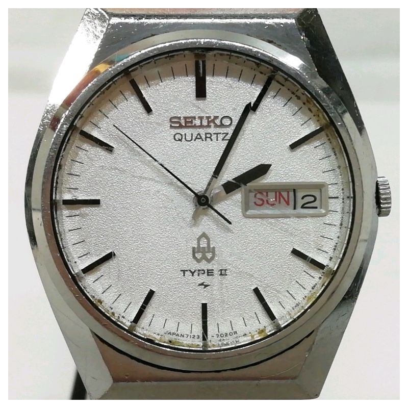 箱付 稼働 良品 セイコー スピリット 5E32-6A30 QZ ゴールド文字盤