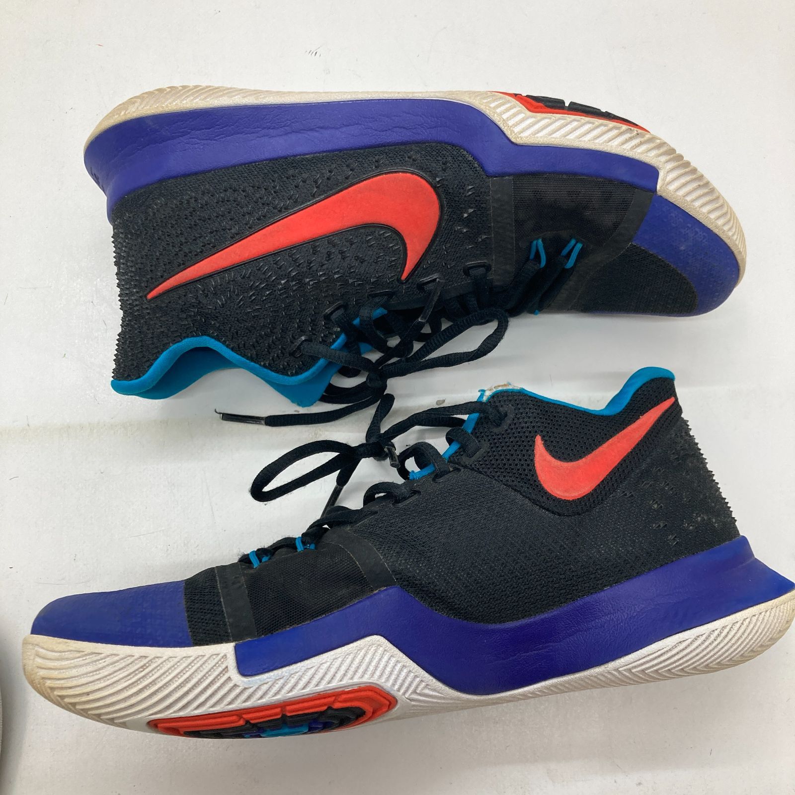 06m1082【27cm】NIKE ナイキ KYRIE 3 EPカイリーブラック 852396-007