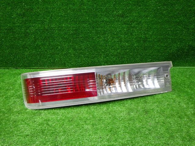 アトレーワゴン　新品　左テールレンズ　81561-B5030 アトレーワゴン 新品 左テールレンズ 81561-B5030 - メルカリ