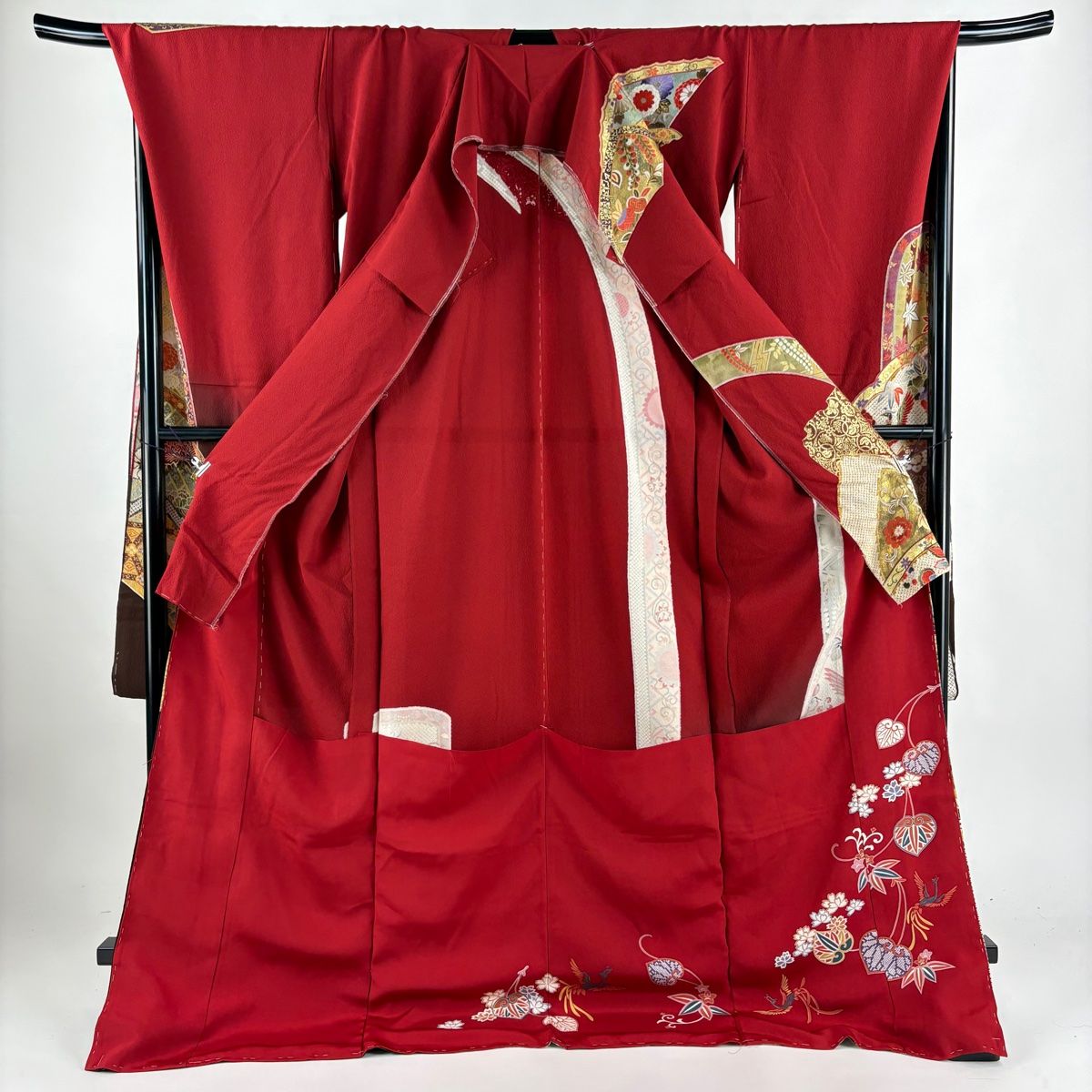 振袖 身丈180cm 裄丈69cm 未仕立て 仮絵羽 鳥 花唐草 金彩 ぼかし 赤  