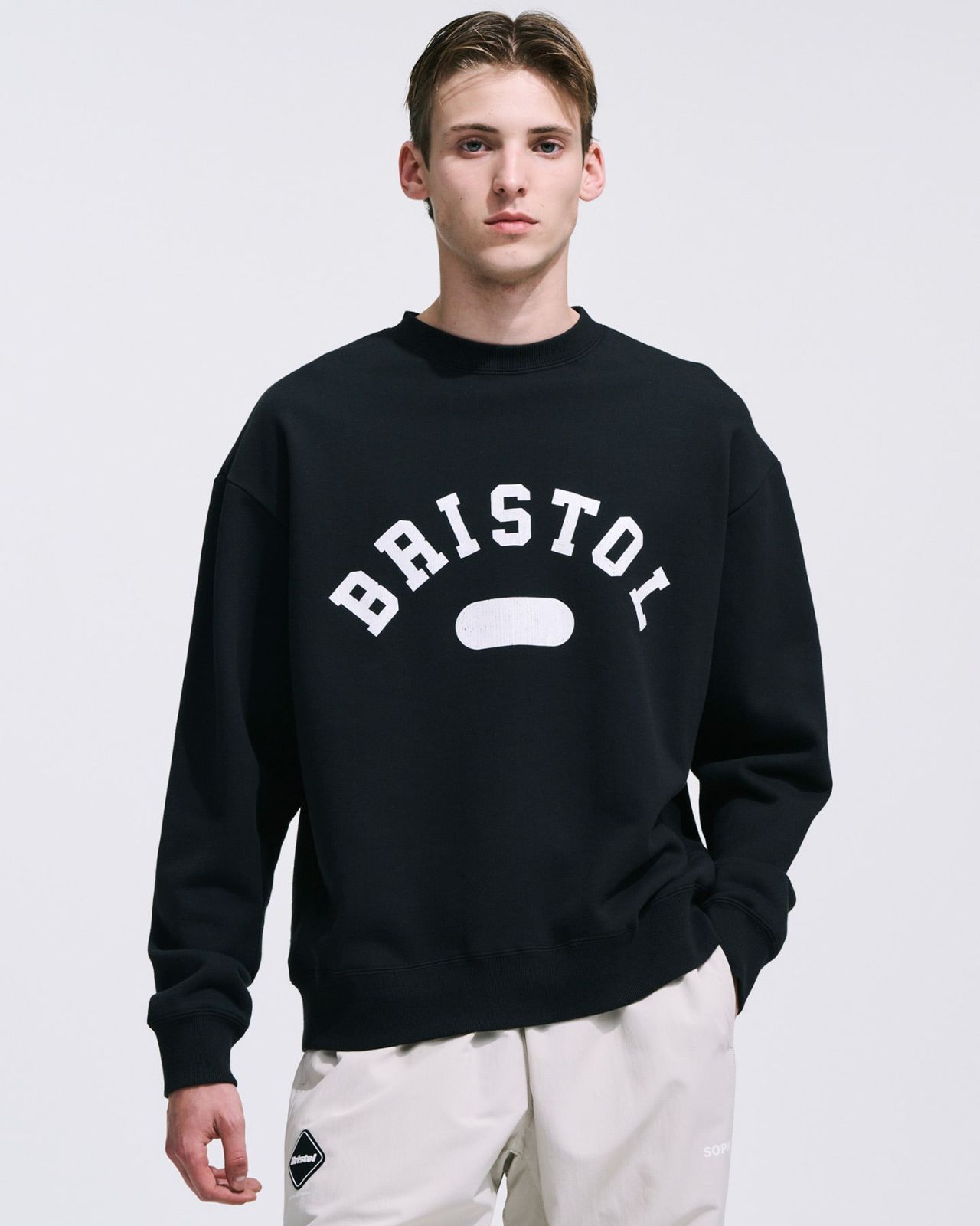 23AW ファッション 美品 F.C.R.B BULRRED LOGO CREWNECK SWEAT S