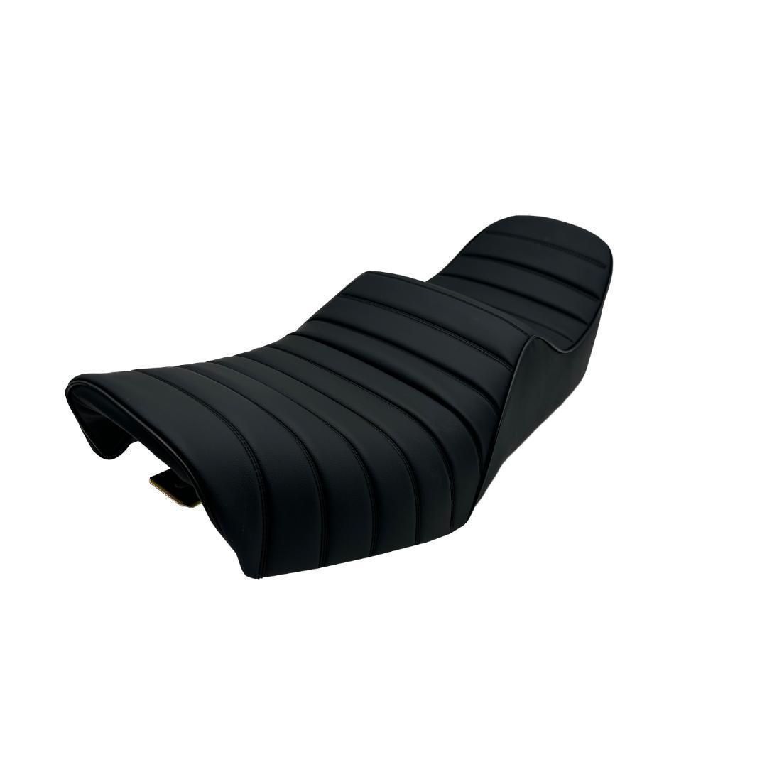 GN125 三段シート タックロール 黒 チョビ三段タイプ GN125H GN125-2F カスタム用シート 互換品 管理Z1