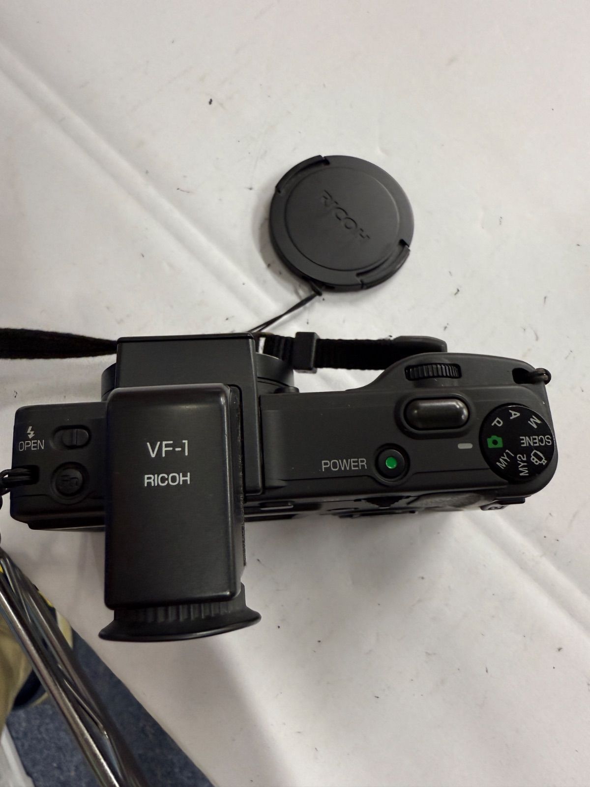 リコー RICOH GX100 コンパクトデジタルカメラ ≪箱付き≫ リコー