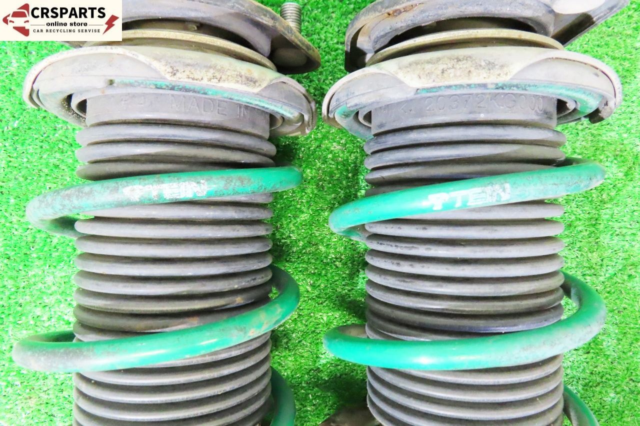 スプリング バネ