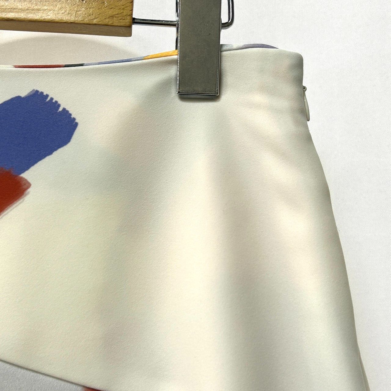 IN-PROCESS Tokyo S ホワイト系 スカート レディース フォーマルコーデ 総柄 アシンメトリー インプロセス トーキョー SIROKUMA-CORPORATION_COM