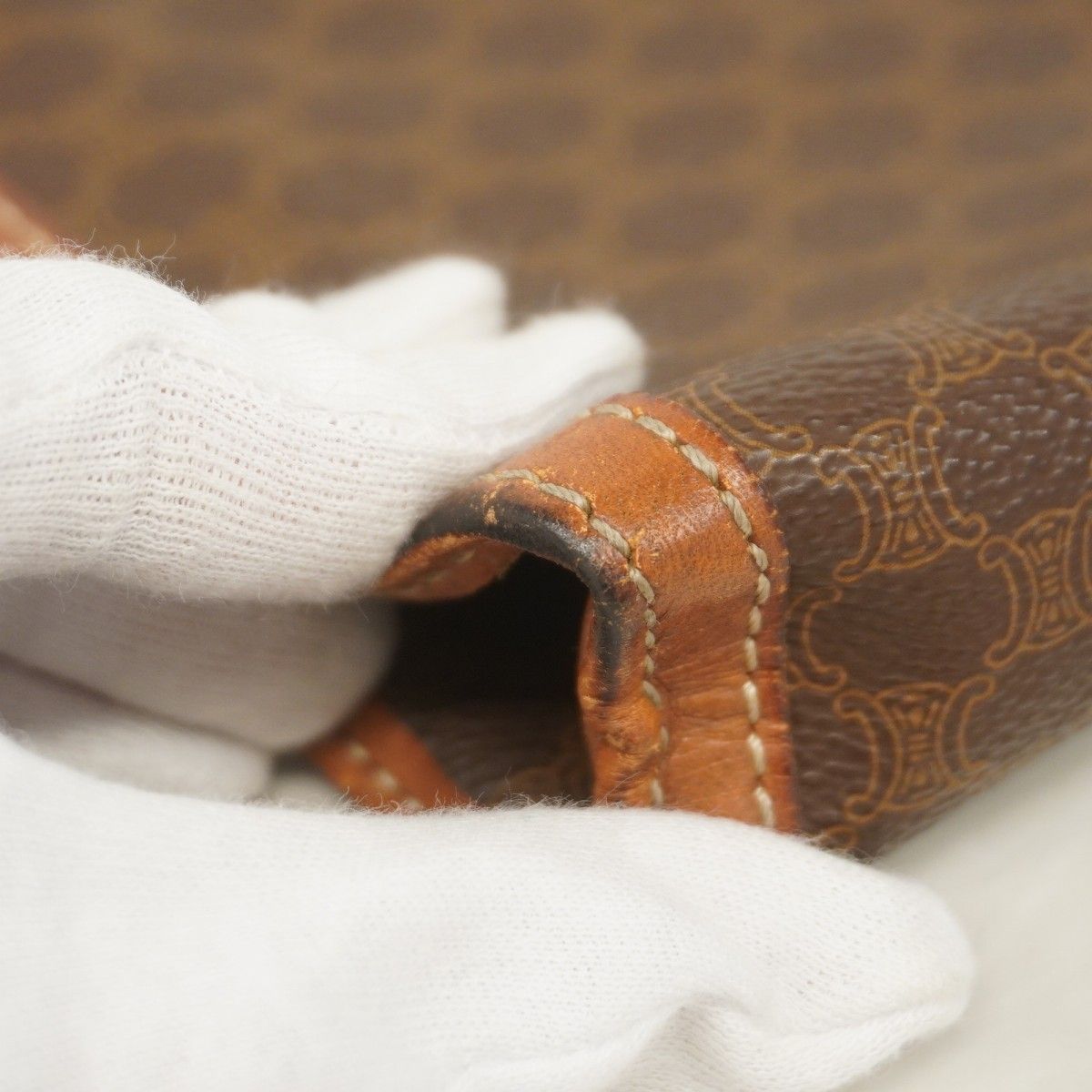 ブラウン ゴールド金具