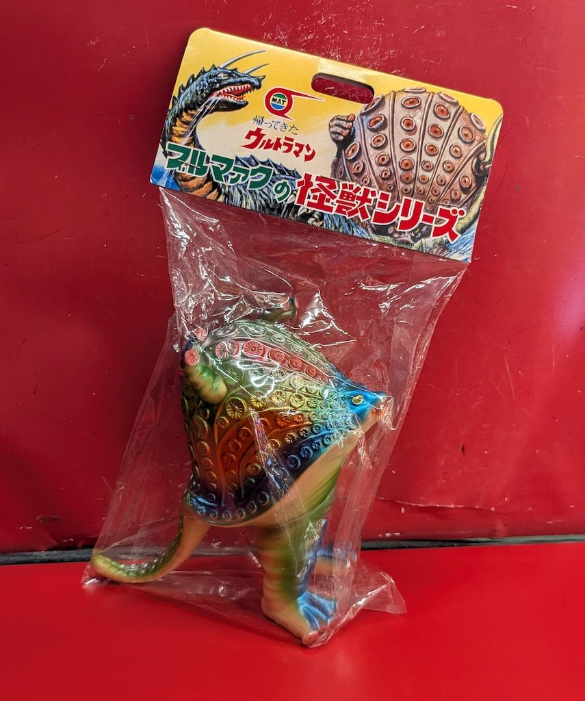ブルマァク ブルマァクの怪獣シリーズ 帰ってきたウルトラマン タッコング 肌色成型 メタリック塗装