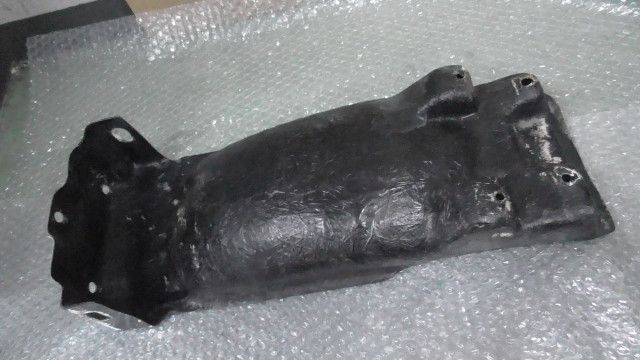 CB400SF NC31 の リアインナーフェンダー 社外 1757566183