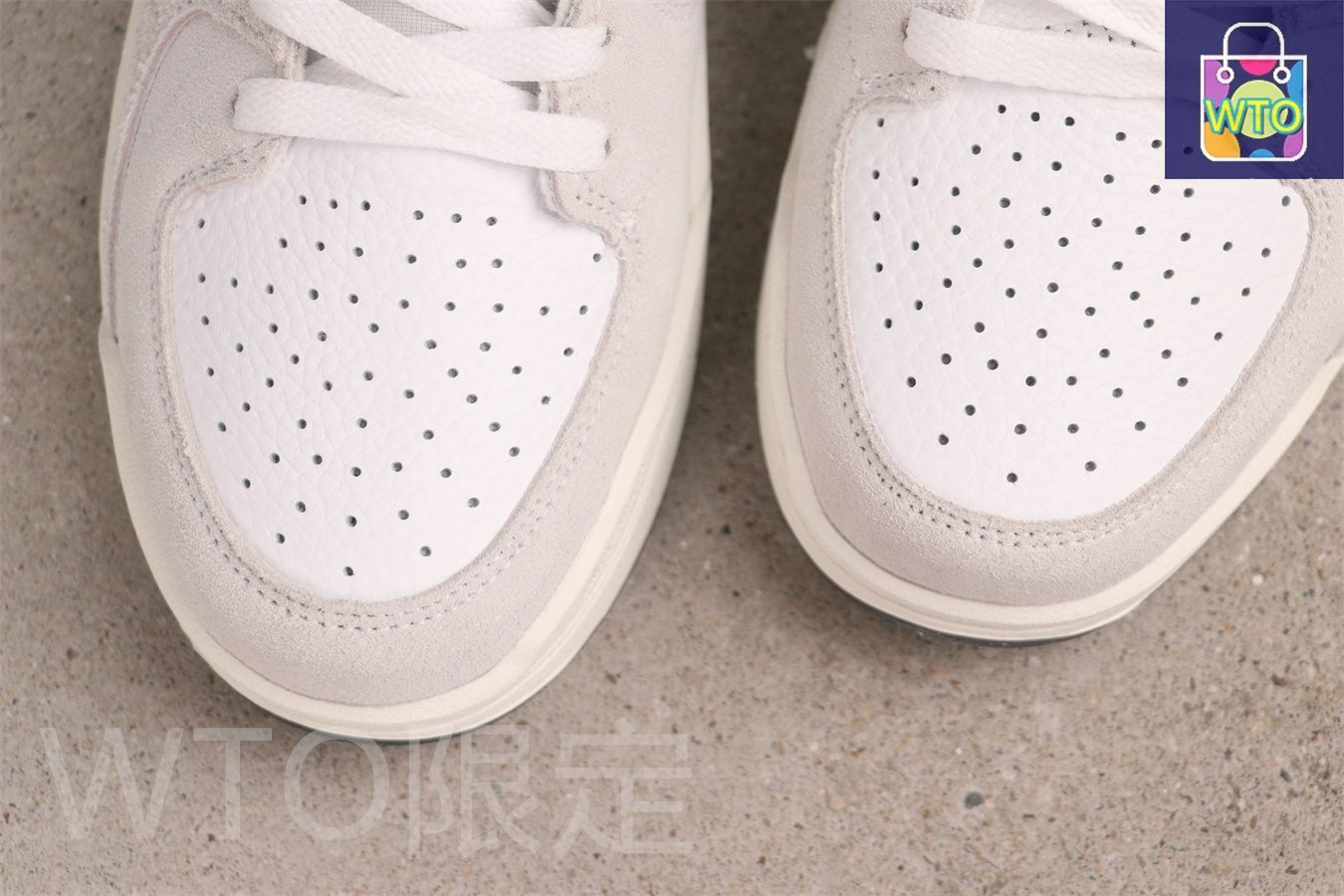 ライトブラウングレー Light