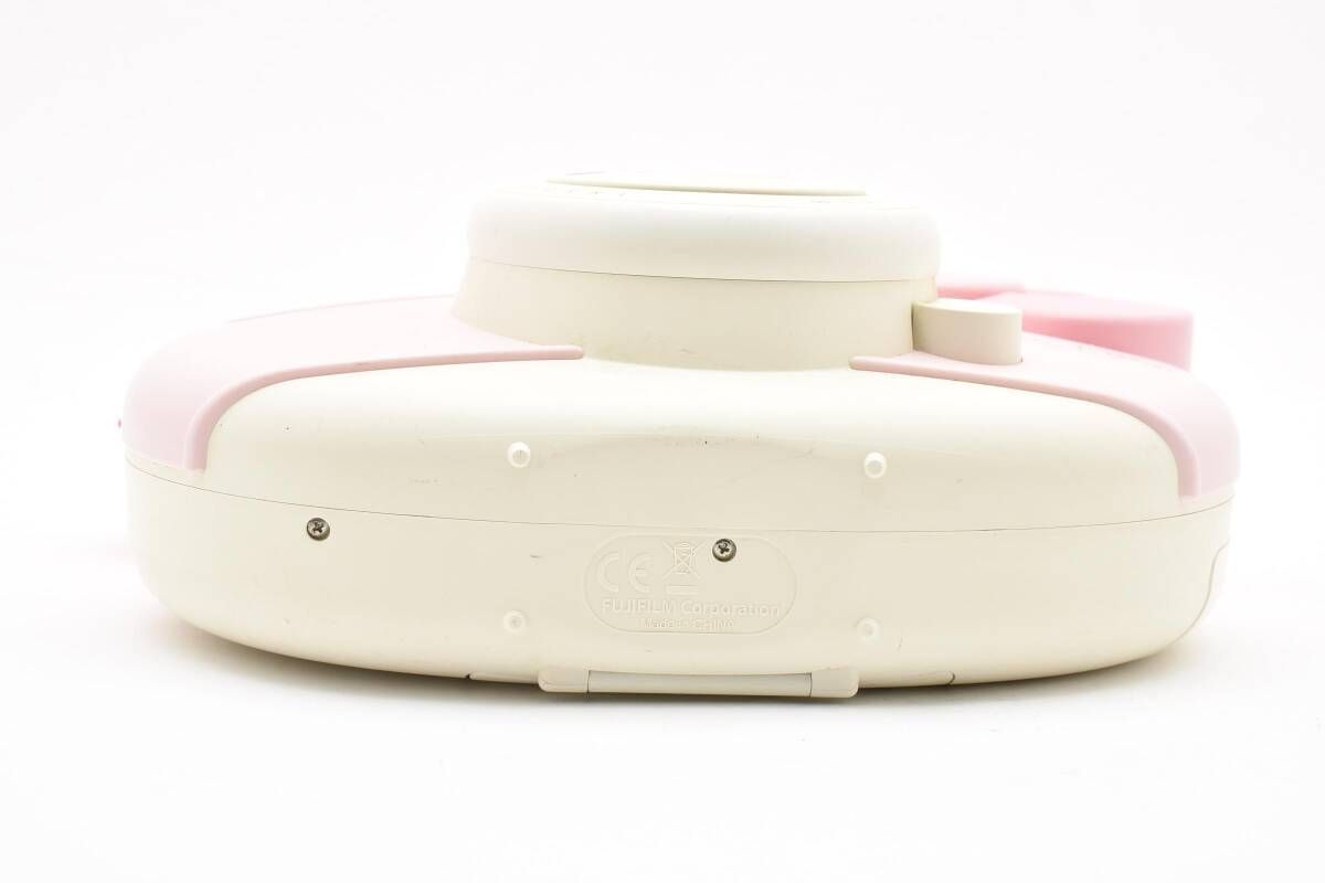 インスタントカメラ