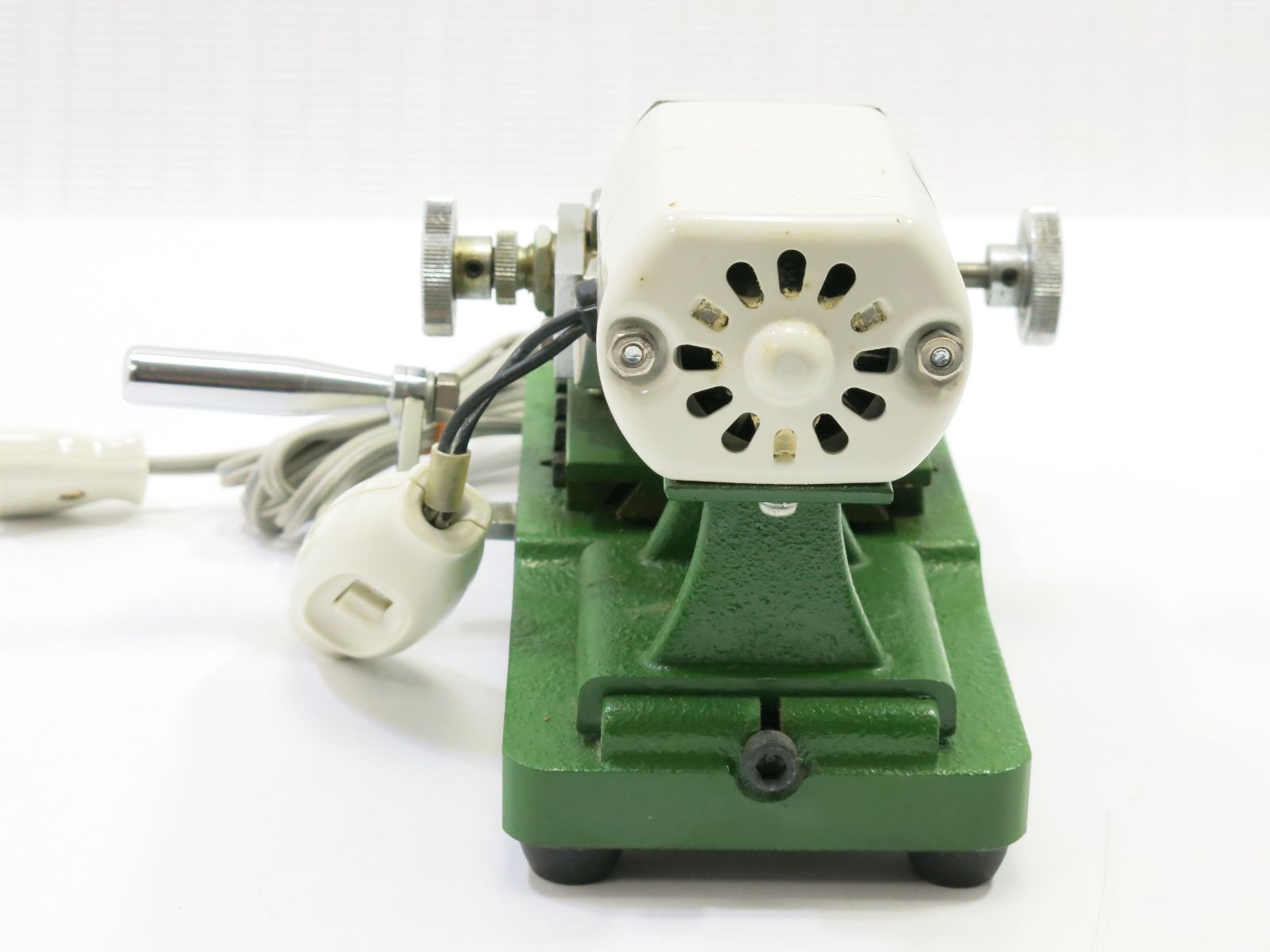 パール穴あけ機