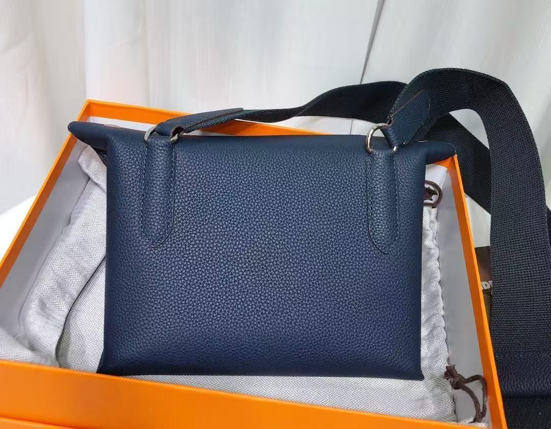 エルメス ショルダーバッグ グレー Hロゴ　　♡♡さん専用 エルメス トリム31 トゴ レディースショルダーバッグ ブラック