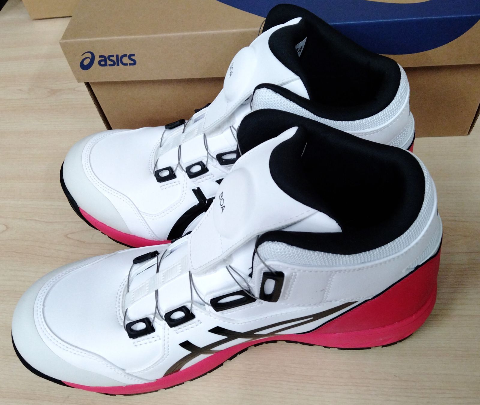 アシックスワーキング 安全靴 作業靴 ウィンジョブ CP304 BOA JSAA A種先芯 ホワイト ブラック 27.0cm 耐滑ソール fuzeGEL搭載