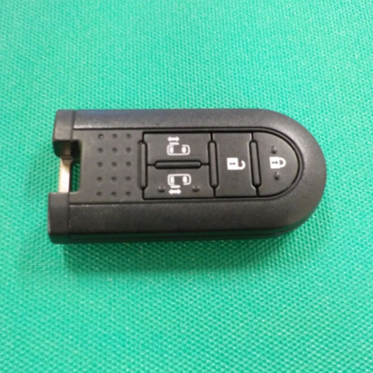 ダイハツ ウェイク LA700S 純正スマートキー4ボタン - メルカリ