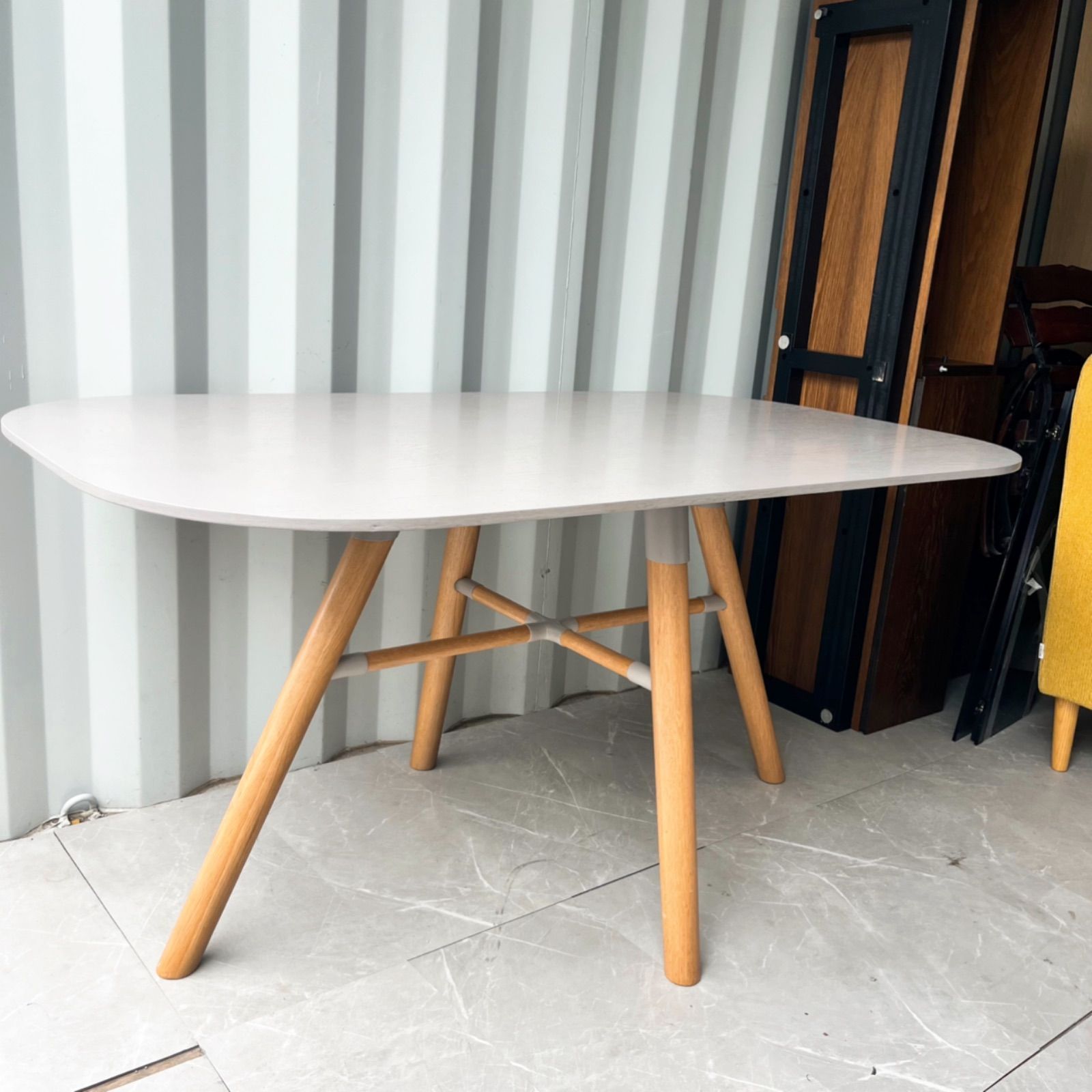 理にかなった 取付無料 スケッチ 北欧デンマーク ロスキ ラテ×オーク ダイニングテーブル 【代理店正規品】