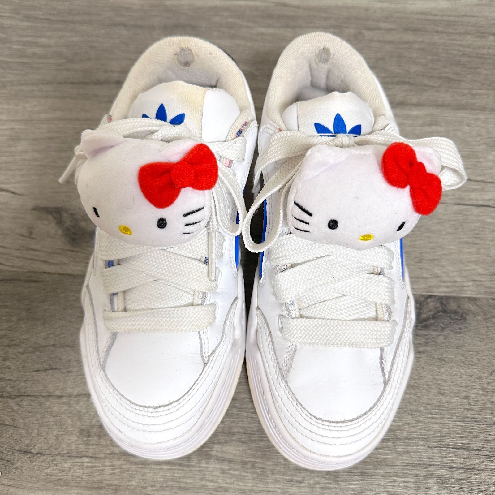 adidas ハローキティ スニーカー ホワイト