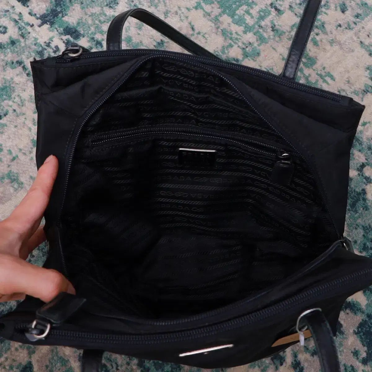 ● PRADA