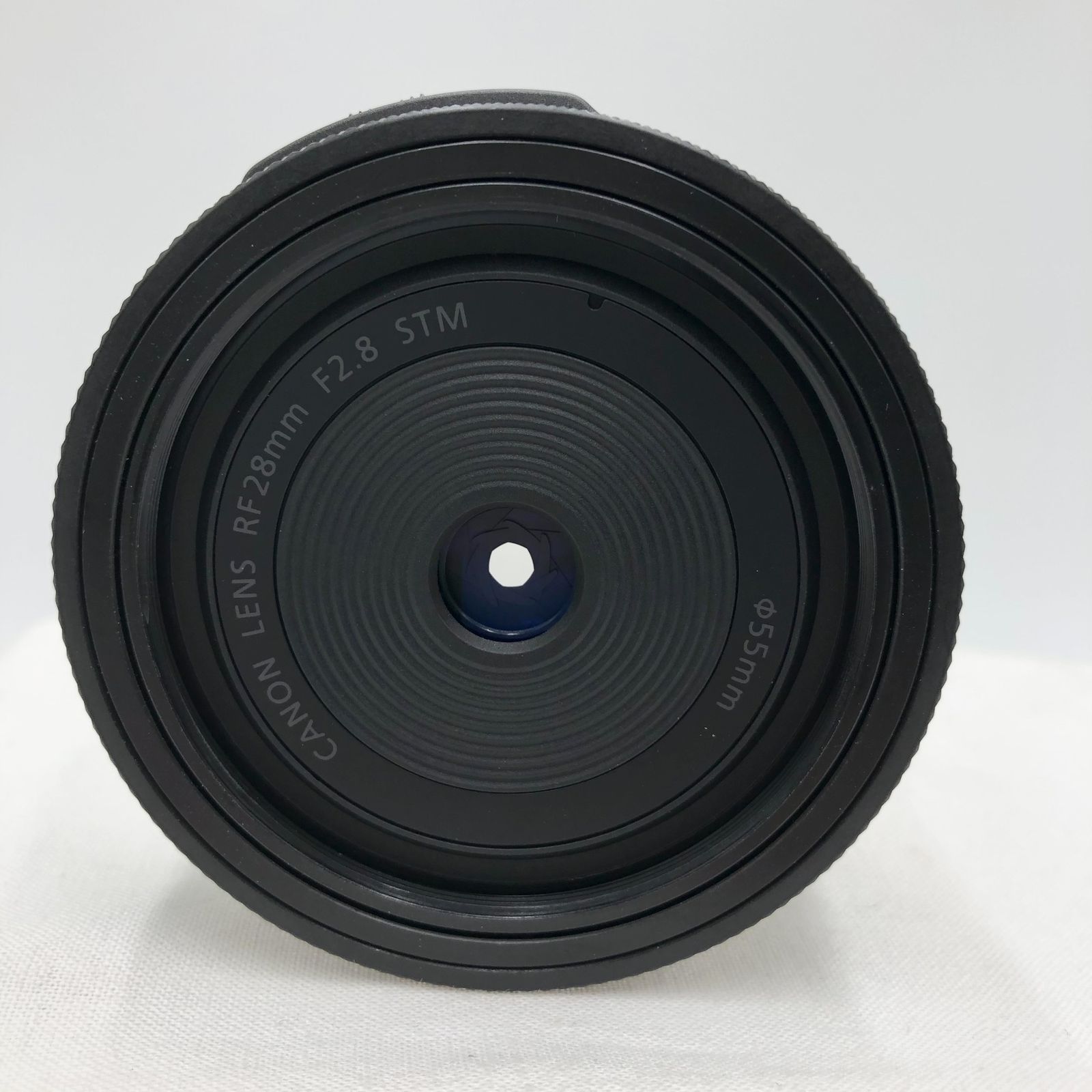 Canon RF 28 mm F 2 8 STM 単焦点 パンケーキレンズ キヤノン