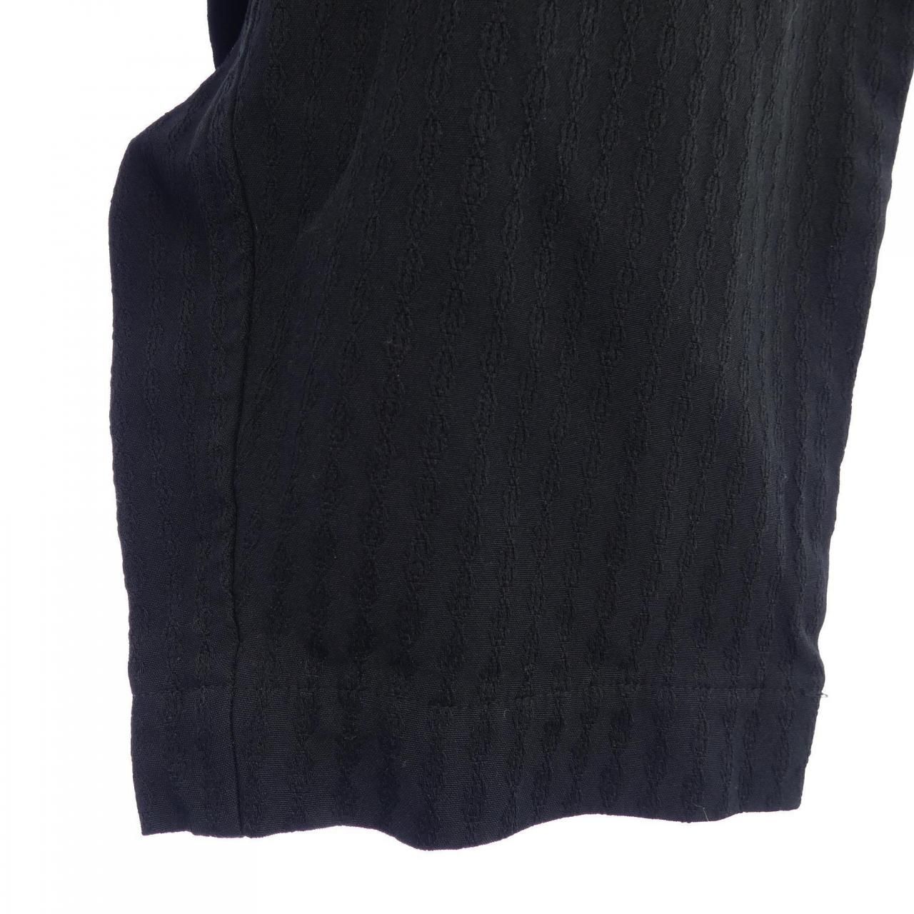 ブラックコムデギャルソン