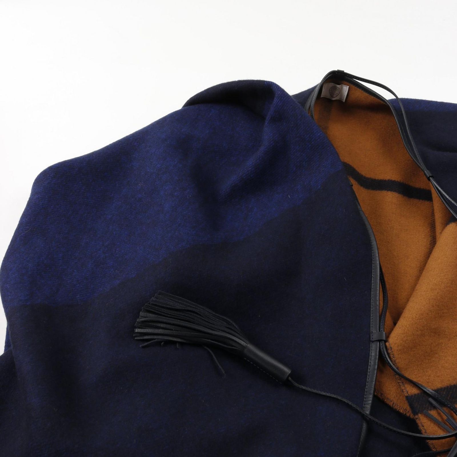 HERMES エルメス ハイランド ポンチョ - メルカリ