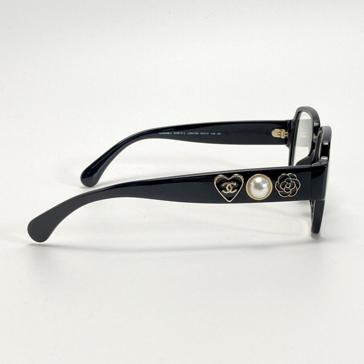 ☆CHANEL ユニセックスパールロゴサングラス☆ CHANEL アイウェア: スクエア シェイプ アイウェア, アセテート