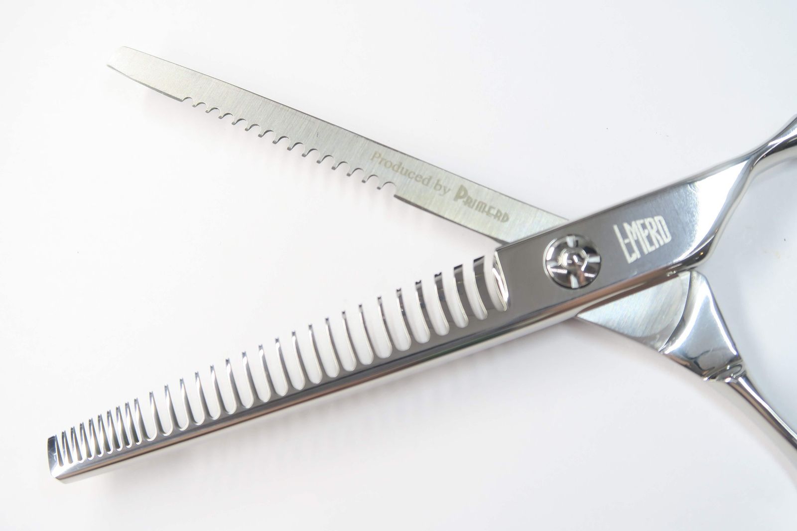 セニング 美容師