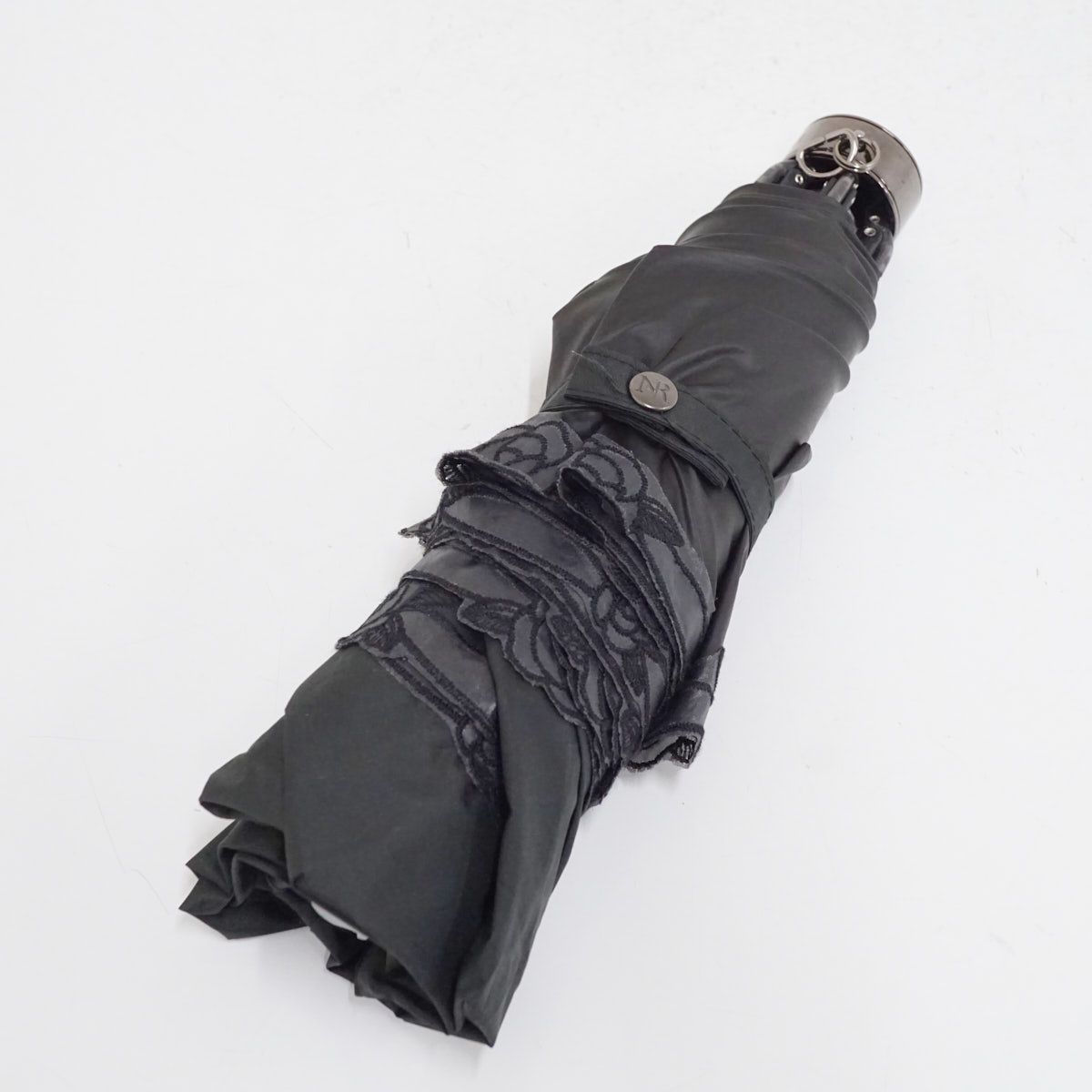 mujtmo専用！新品ニナリッチ黒、サマーシールド、一級遮光軽量刺繍　晴雨兼用傘 mujtmo専用！新品ニナリッチ黒、サマーシールド、一級遮光軽量