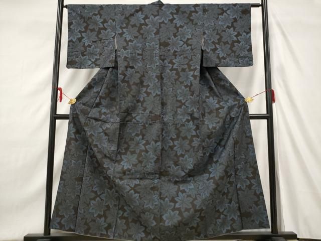 平和屋着物●本場大島紬　9マルキ　幾何学間道　正絹　逸品　未使用　DAAV8615tw 平和屋着物○本場大島紬 9マルキ 幾何学間道 正絹 逸品 未使用