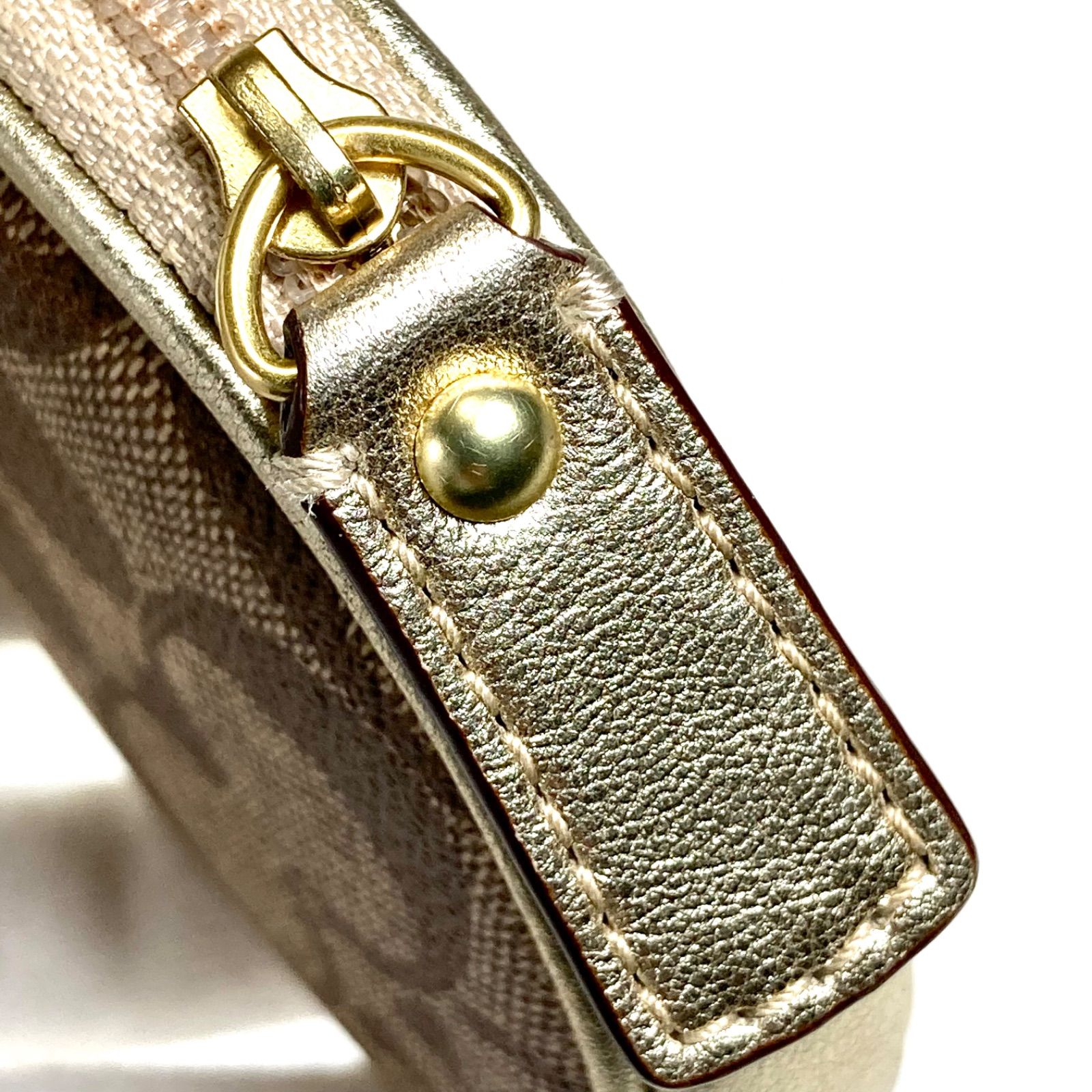 COACH】コーチ 丸型 コインケース (新品・即日発送) - メルカリ