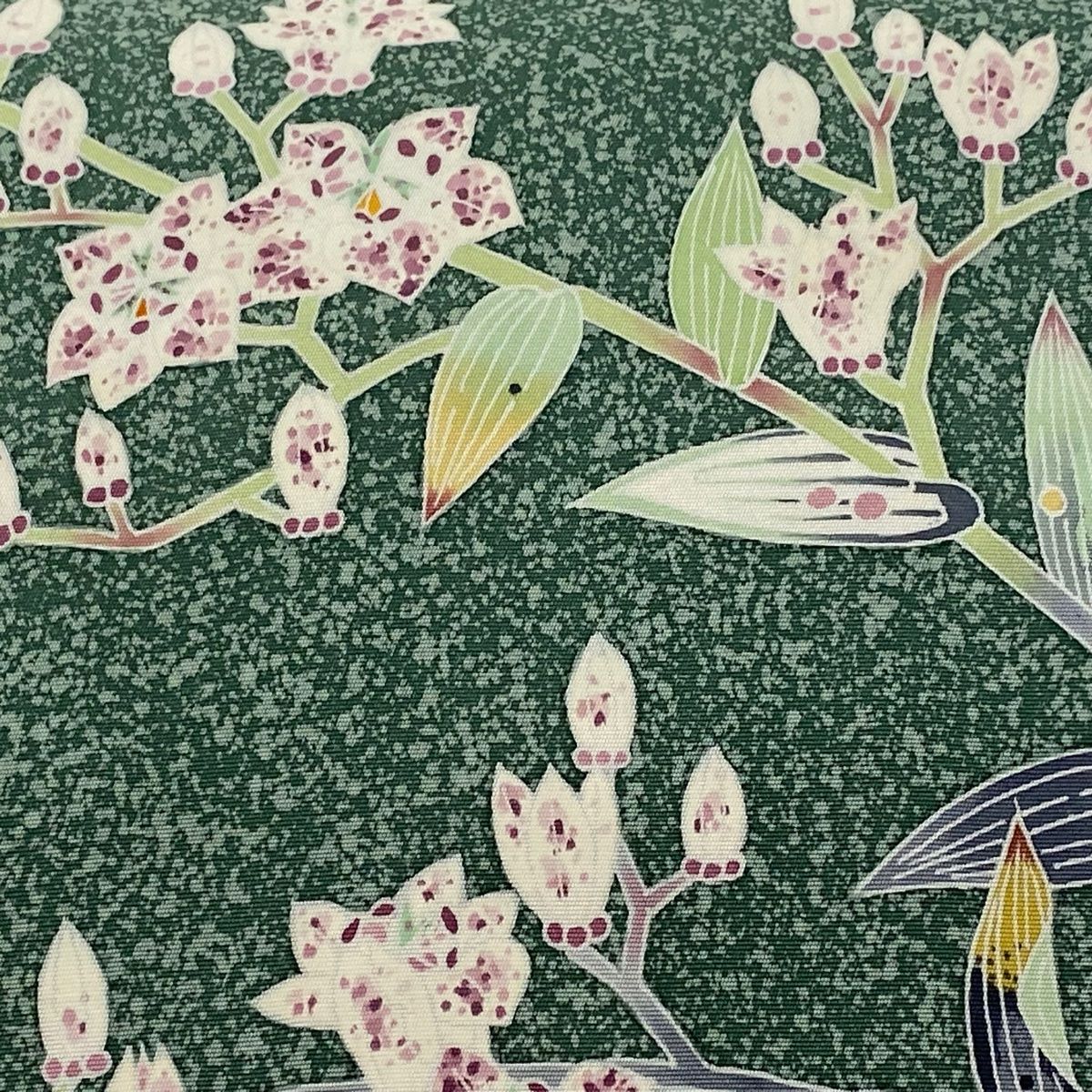 名古屋帯 美品 逸品 人間国宝 羽田登喜男 落款 草花 ぼかし 灰緑 名古屋帯 美品 逸品 人間国宝 羽田登喜男 落款 草花 ぼかし 灰緑