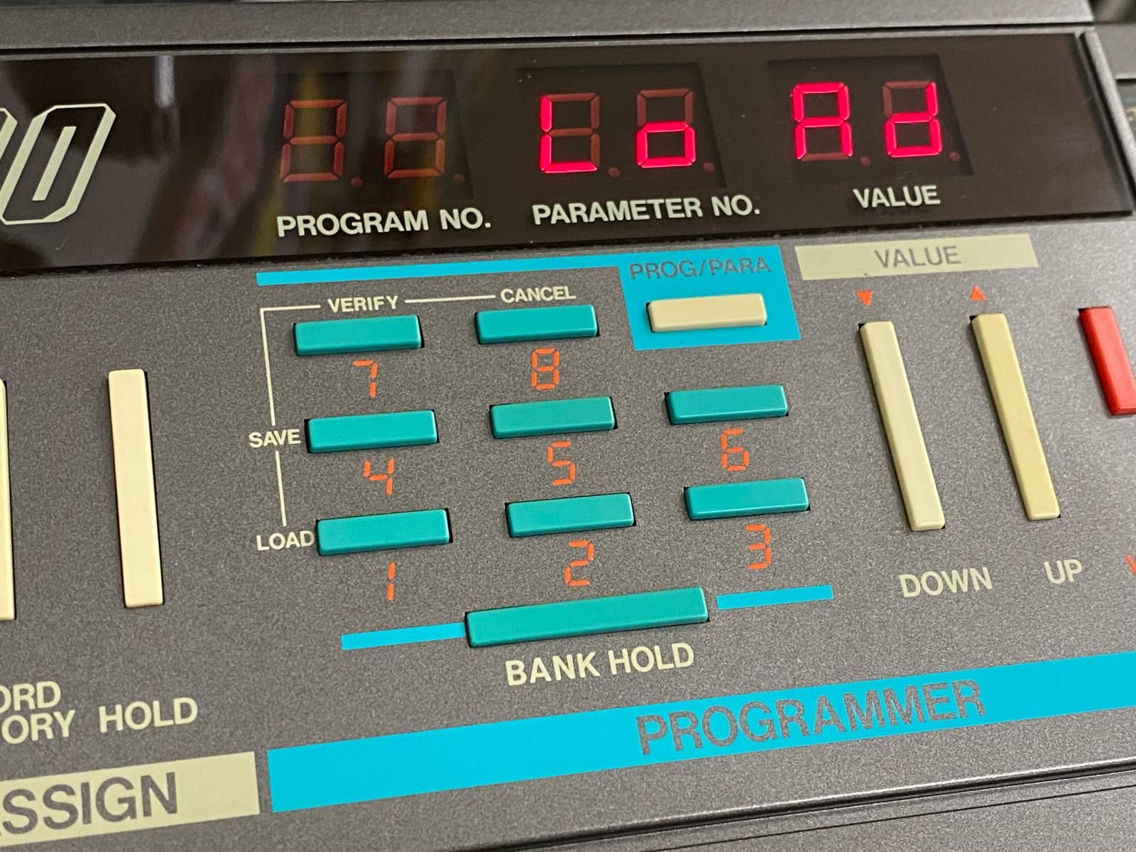 現状渡し】希少名機 KORG POLY-800 アナログシンセサイザー