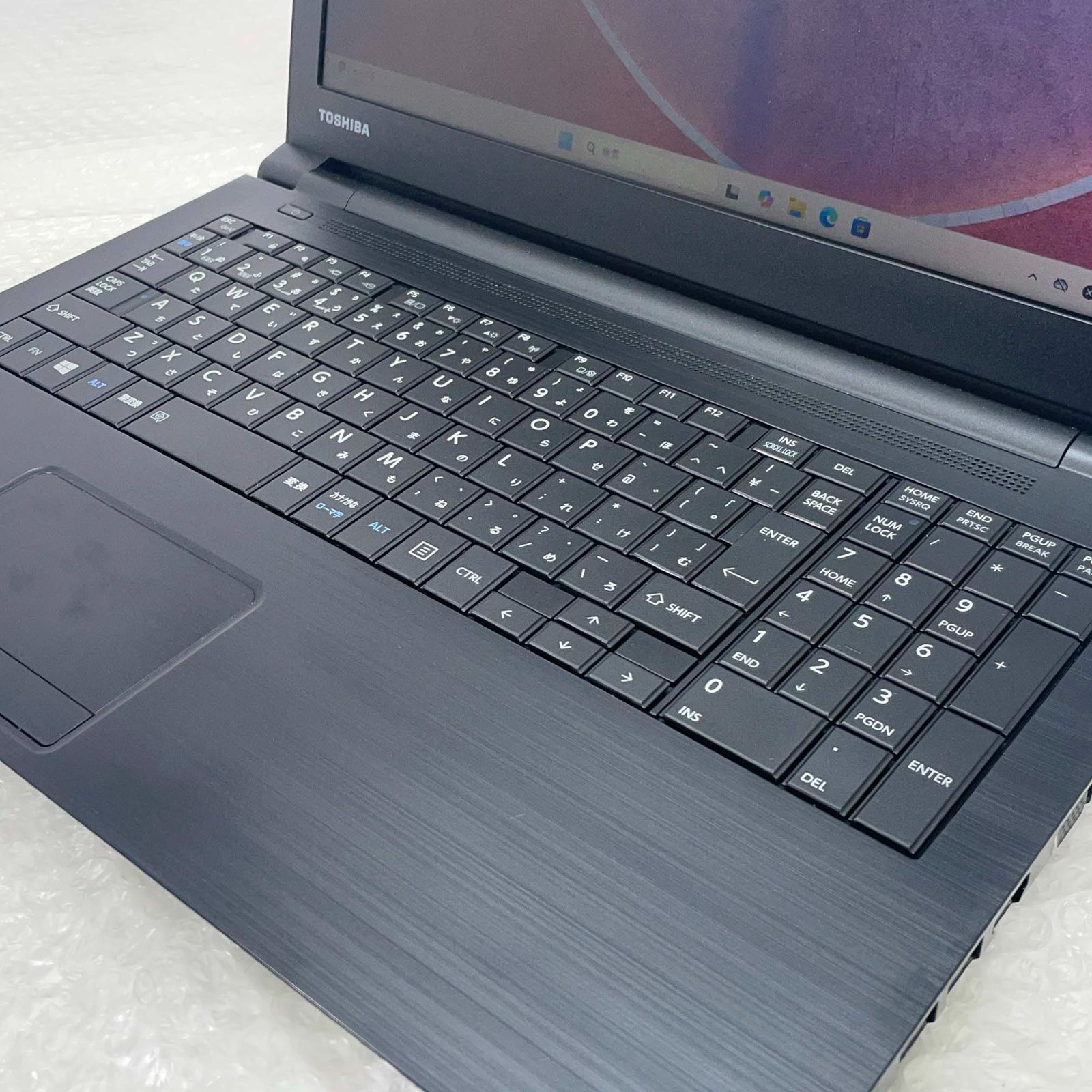 東芝 Toshiba Dynabook B65/DN Celeron 3867U/4GB/1TB HDD