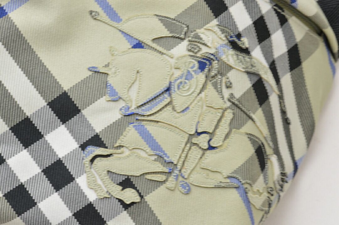 Burberry ブルーレーベル