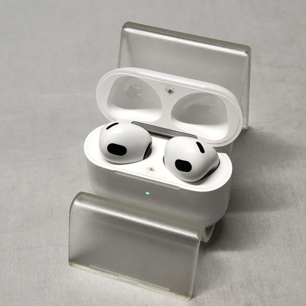 アップル AirPods 第3世代 Lightning 充電ケース付き MPNY3J A 傷有り 本体のみ 15