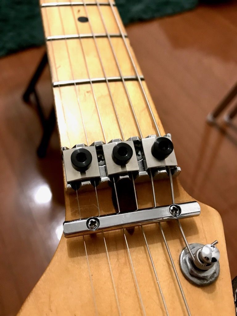 ギター用ロックナット 43mm フロイドローズトレモロブリッジシステム