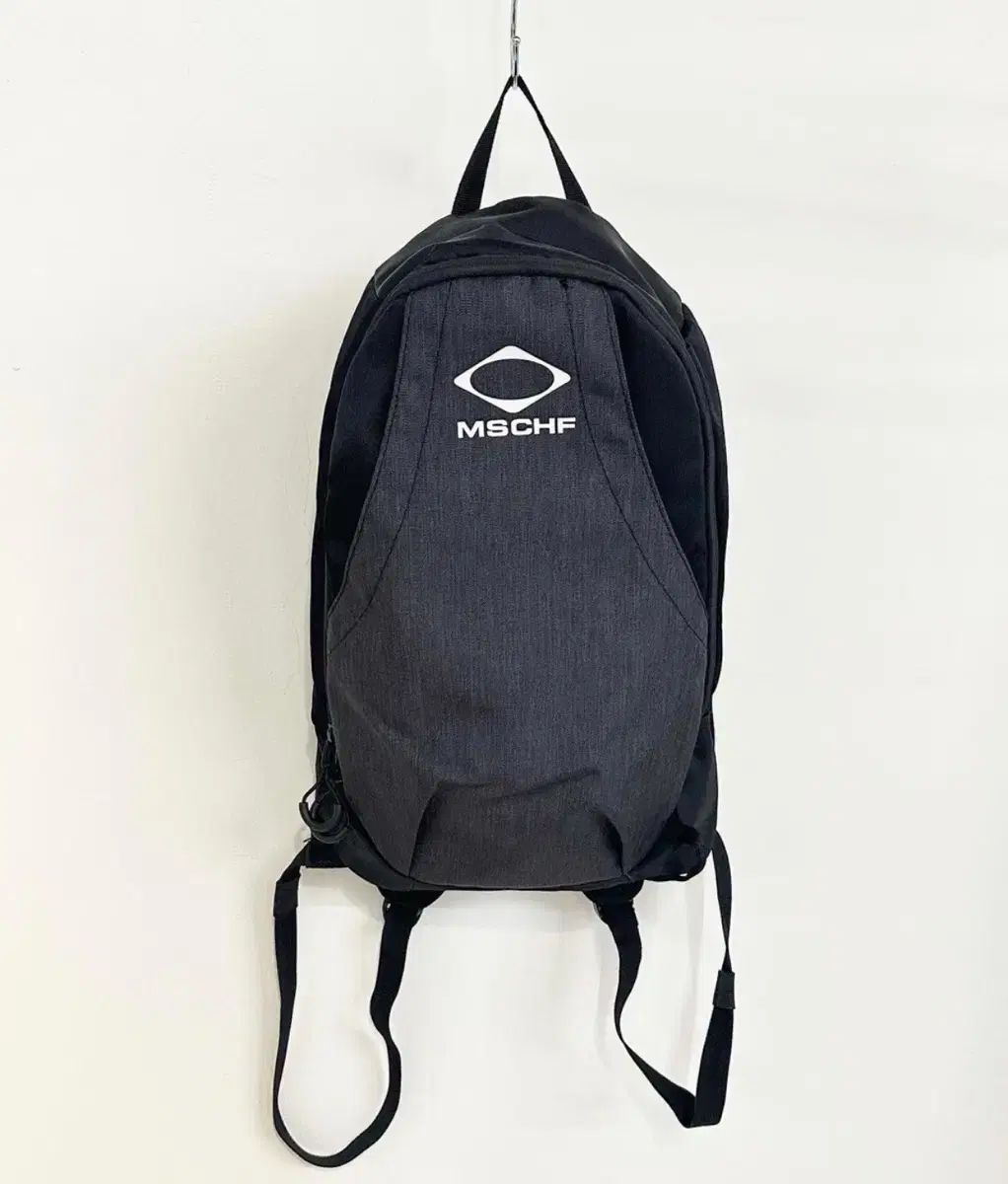 新品未使用　ミスチーフMSCHF　リュック　バックパック 新品 MSCHF(ミスチーフ) 軽量 リュック リュックサック - メルカリ