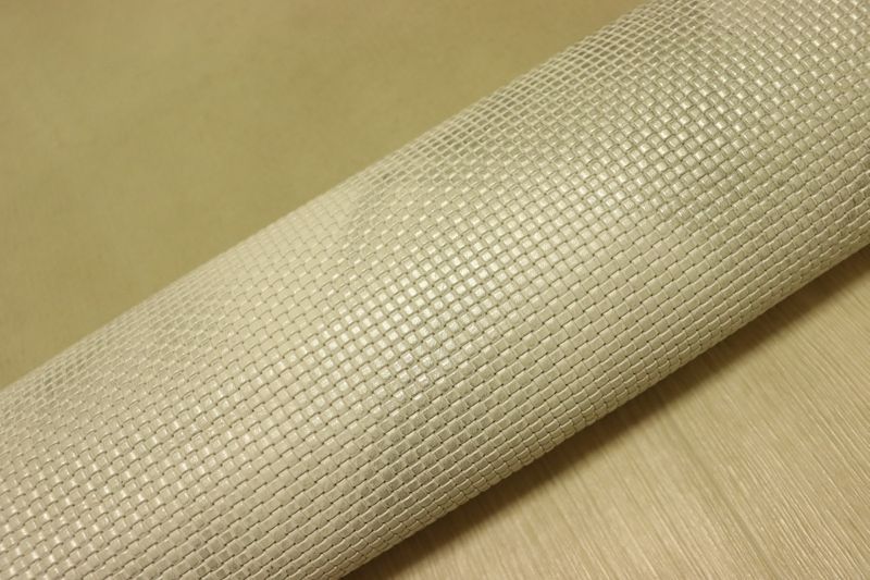 オフホワイト 140ds クロム革 牛革 国産 レザー ムラ染加工 半裁 一枚革 レザークラフト 革 皮 本革 diy 生地 材料