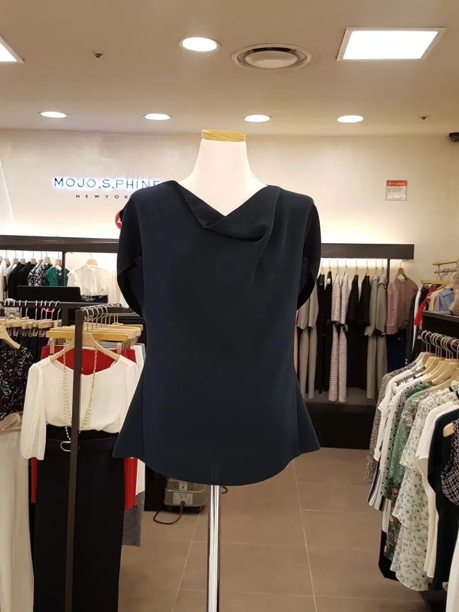 MOJO.S.PHINE モジョエスピン ブラウス ダークグリーン 55
