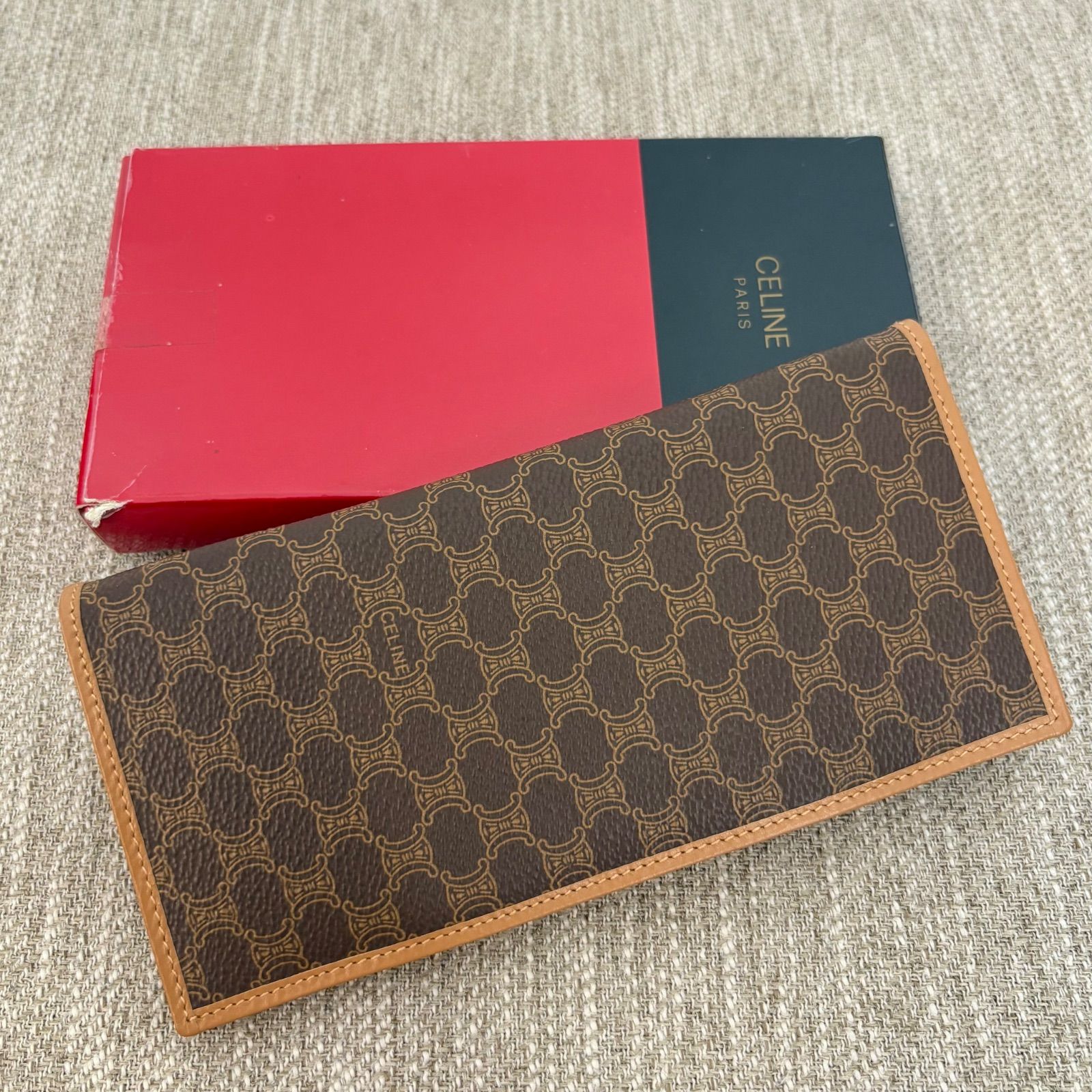 美品】セリーヌ 長財布 フラップ マカダム柄 トリオンフ