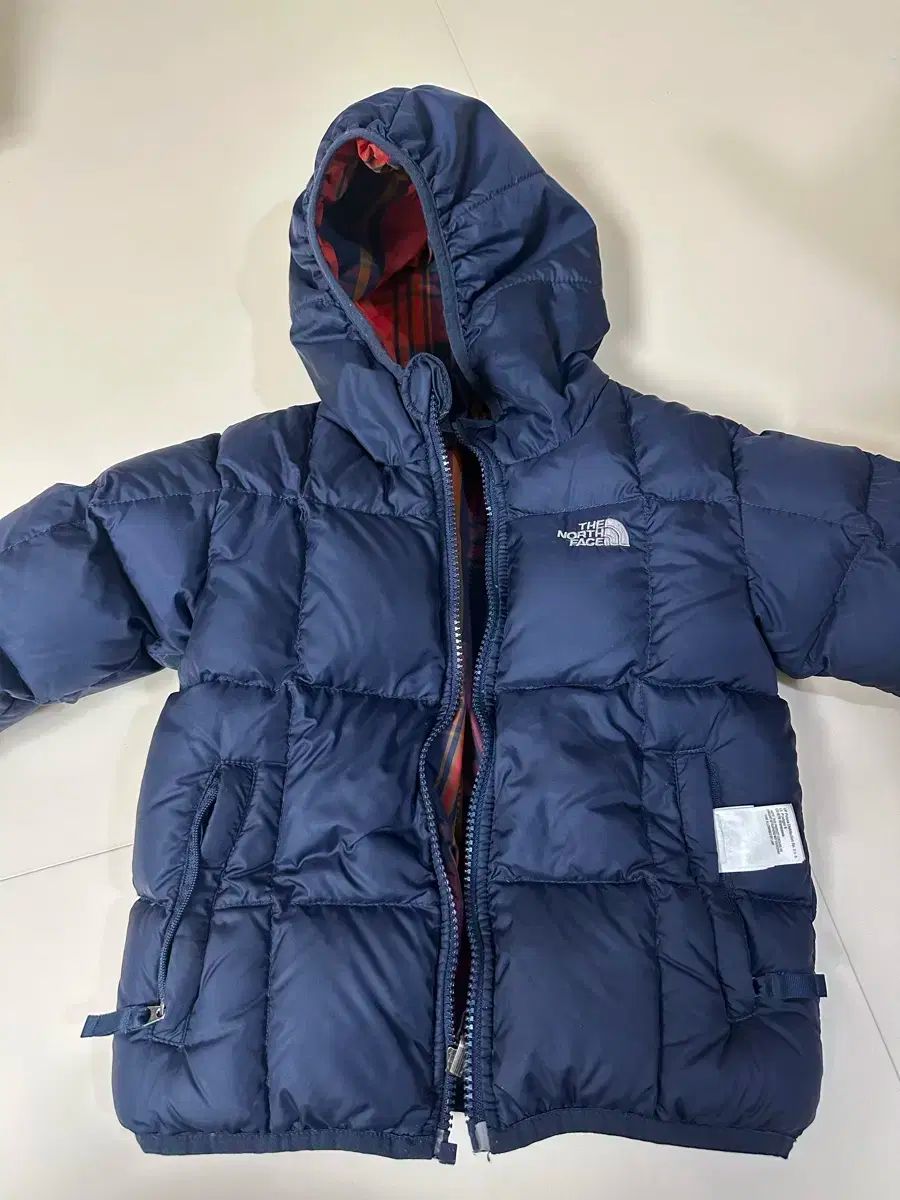 the northface kids(ザノースフェイスキッズ) リバーシブルダウン 4T