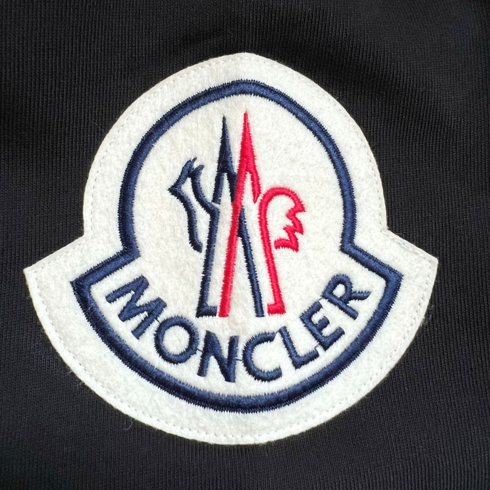 新品未使用タグ付き】MONCLER Genius 1972 スウェット - メルカリ