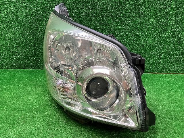 トヨタ　ZRR70/75　ノア　前期　右ヘッドライト　HID　28-201　N5　レベ付き　バラスト付き　250204238