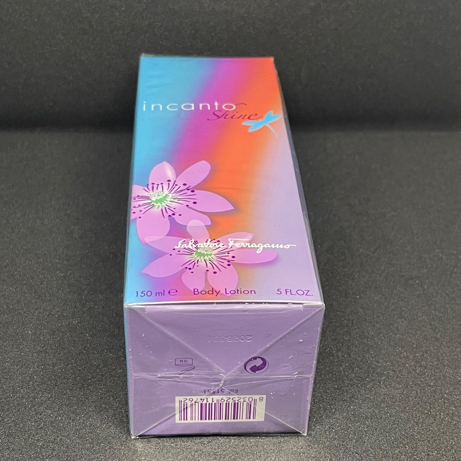 フェラガモ インカントシャイン& チャ－ム ボディローションセット