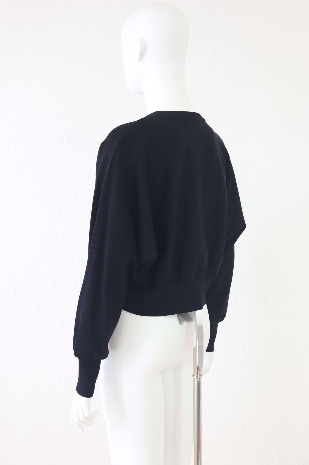 Rene　パールボタンカーディガン　6212510　2022年商品　黒/ブラック　売れ筋商品|||ルネ Rene パールボタンカーディガン 6212510 2022年商品 黒/ブラック