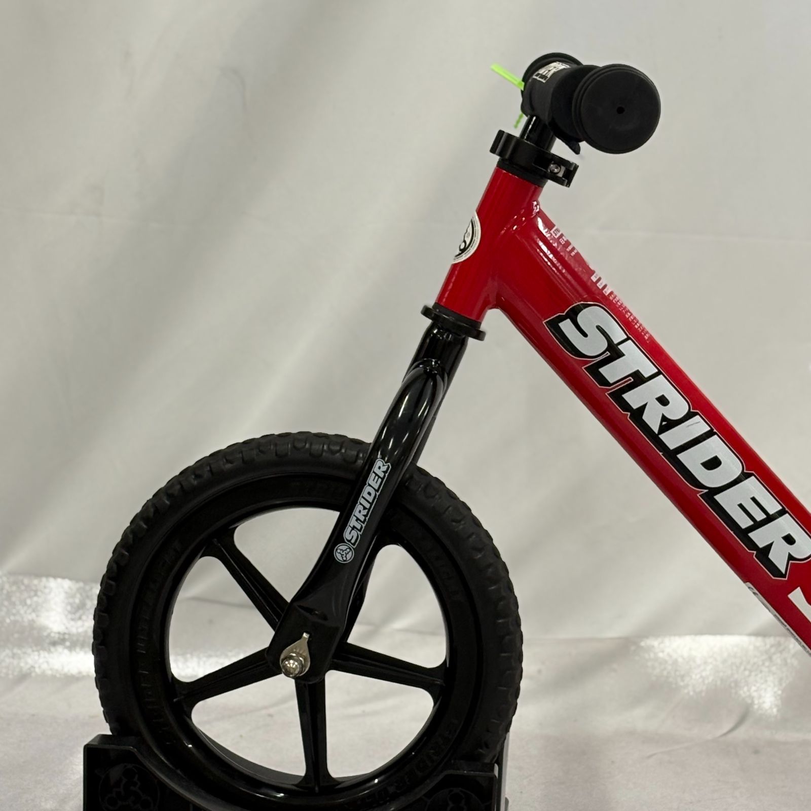 STRIDER 12 CLASSIC バランスバイク 赤