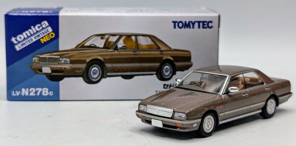 TOMYTEC TOMICA LIMITED VINTAGE NEO 日産 セドリック シーマ