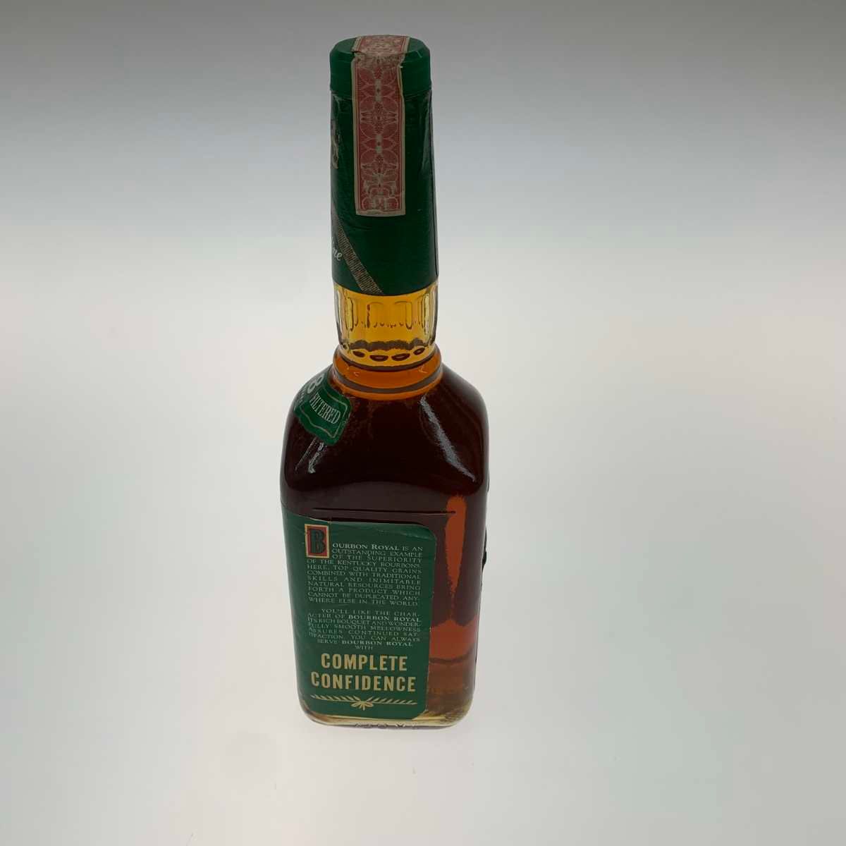 Bourbon 8年 750ml 箱付き Straight Bourbon Whiskey | Eight Oaks